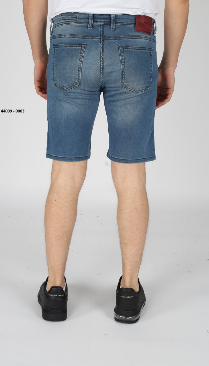 Men's slim fit medium wash stretch denim shorts 